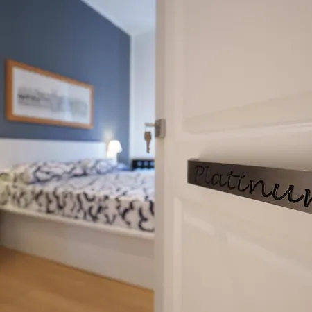 Castle Borgo 招待所 4*